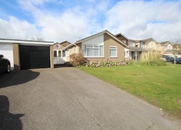 Detached bungalow For Sale in High Wycombe