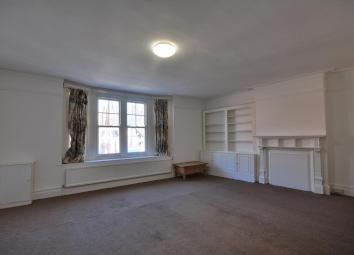 Flat To Rent in Rickmansworth