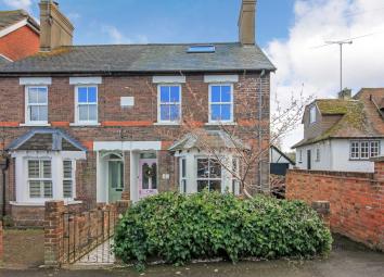 Semi-detached house For Sale in Tring