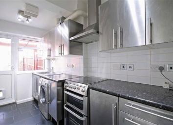 End terrace house To Rent in Southall