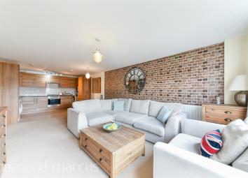 Flat For Sale in Kingston upon Thames