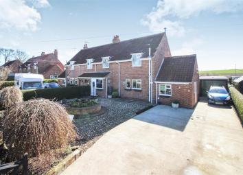 Semi-detached house For Sale in Driffield
