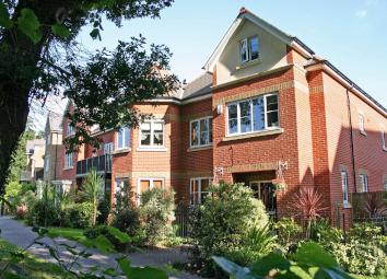 Detached house For Sale in Stanmore