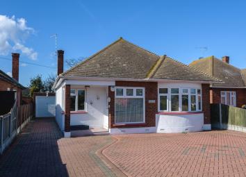 Detached house For Sale in Southend-on-Sea