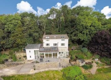 6 Bedroom Property to rent