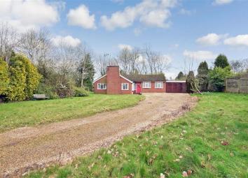 Detached bungalow For Sale in Dorking