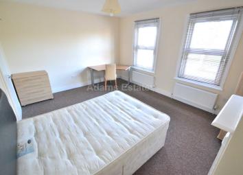 Terraced house To Rent in Reading