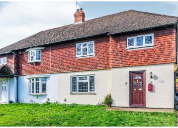 Semi-detached house For Sale in Redhill