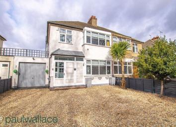 Semi-detached house For Sale in Waltham Cross