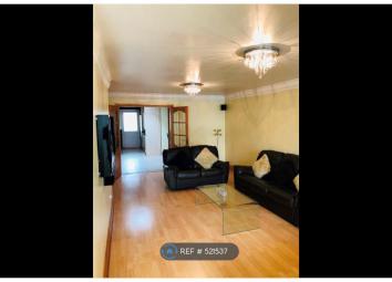End terrace house To Rent in Southall