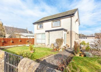 Detached house For Sale in Kinross