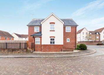 Detached house For Sale in Bracknell