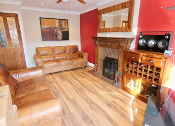 Bungalow For Sale in Manchester