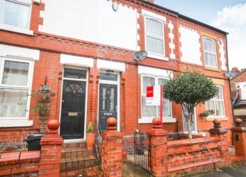 Terraced house For Sale in Cheadle