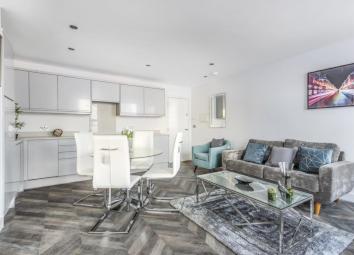 Flat To Rent in Camberley