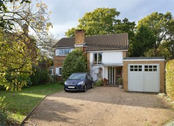 Detached house To Rent in Walton-on-Thames