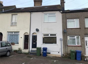 Terraced house To Rent in Sittingbourne