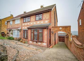 Semi-detached house For Sale in Chatham