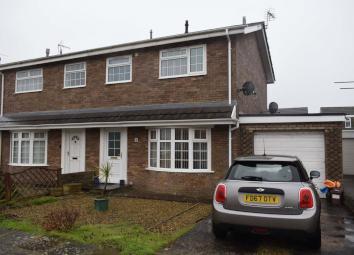 Semi-detached house For Sale in Porthcawl