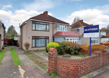 Semi-detached house For Sale in Sidcup