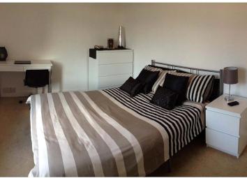 Terraced house To Rent in Reading