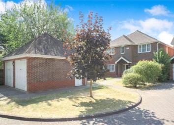 Detached house For Sale in Bracknell