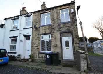 Cottage For Sale in Bradford