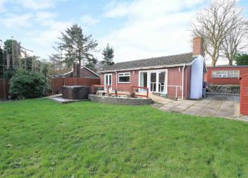 Detached bungalow For Sale in Brecon