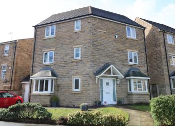 Detached house For Sale in Brighouse