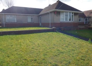 Bungalow For Sale in Swansea
