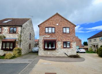 Detached house For Sale in Tadcaster