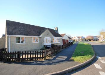 Detached bungalow For Sale in Frome