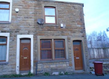 End terrace house To Rent in Burnley