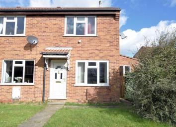 End terrace house For Sale in Scarborough