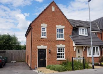 Town house To Rent in Mansfield