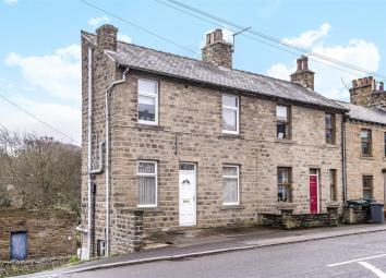 Town house For Sale in Huddersfield