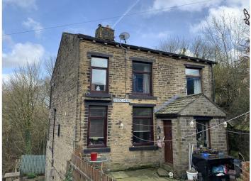 Detached house For Sale in Halifax
