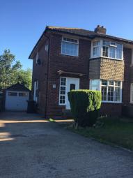 Semi-detached house To Rent in Batley