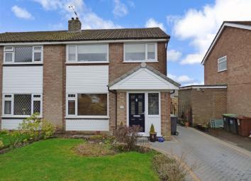 Semi-detached house For Sale in High Peak