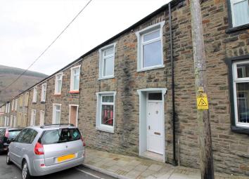 Terraced house For Sale in Mountain Ash