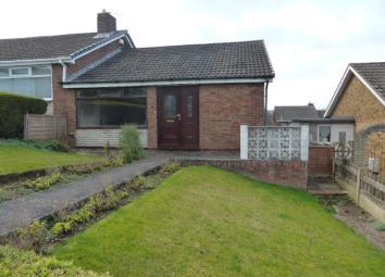 Semi-detached bungalow To Rent in Doncaster