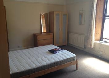 Terraced house To Rent in Sheffield