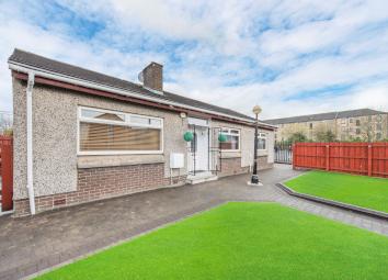 Detached house For Sale in Paisley