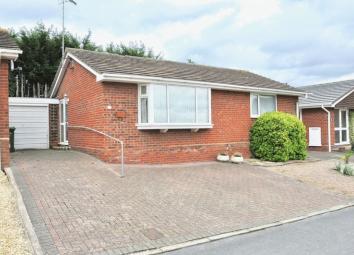 Detached bungalow For Sale in Evesham