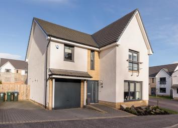 Detached house For Sale in Auchterarder