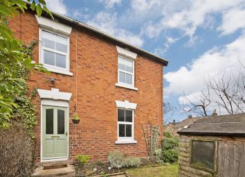 Terraced house For Sale in Malvern