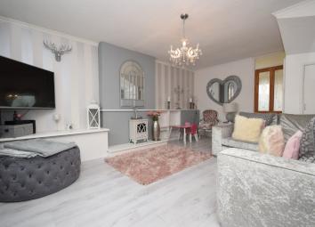 End terrace house For Sale in Leicester