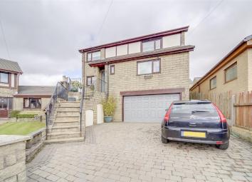 Detached house For Sale in Bacup