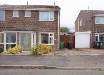 Semi-detached house To Rent in Loughborough