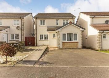 Detached house For Sale in Alloa